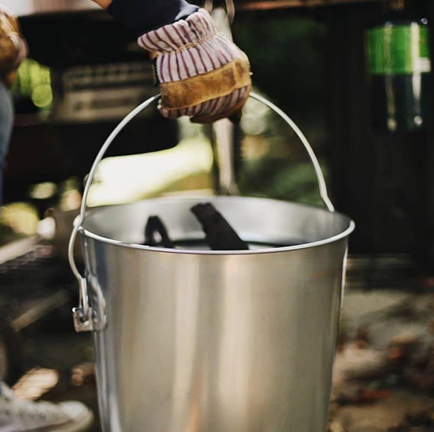 Galvanized Steel 6 Gallon Storage Can with Locking Lid S44026