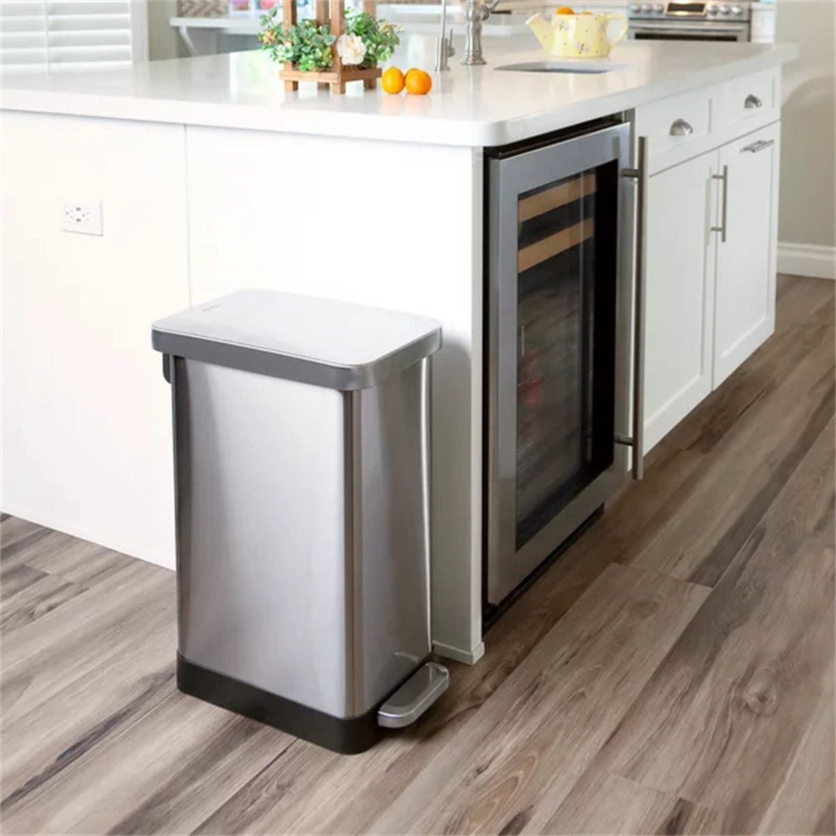13.2 Gallon Stainless Steel Step On Trash Can P172