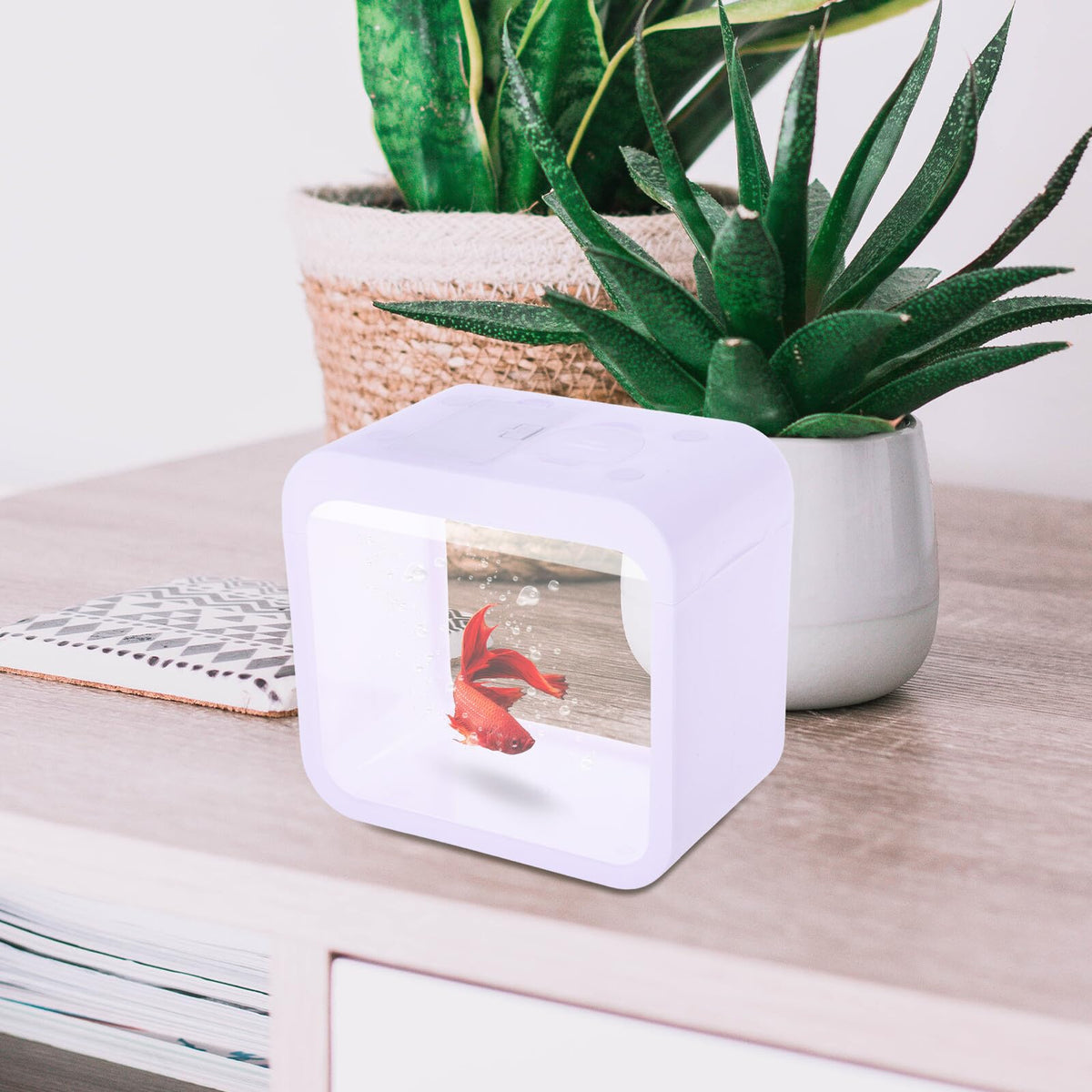 Mini Betta Fish Tank with LED Light Portable Plastic Desktop Aquarium Cube L731
